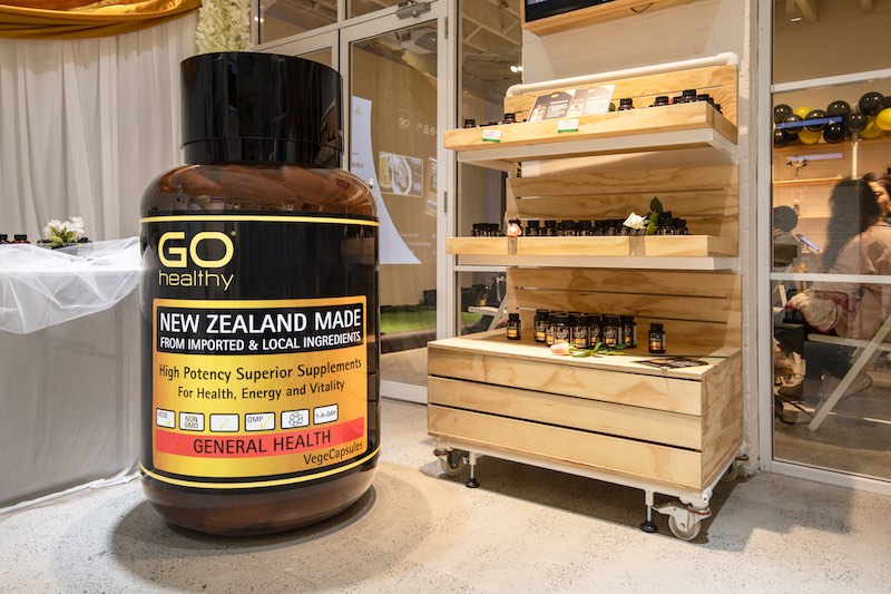 Vitamin Bottle Dummy Product with merchandise cart